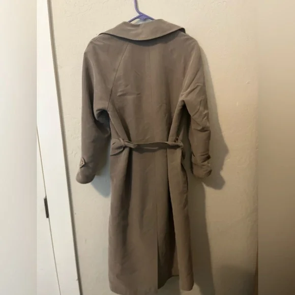 Nordstrom Gallery Trench Coat with belt - Picture 4 of 5